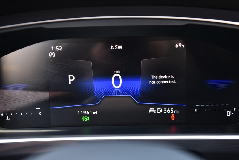 Volkswagen Tiguan Vehicle Image 11