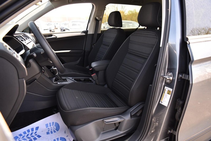 Volkswagen Tiguan Vehicle Image 19