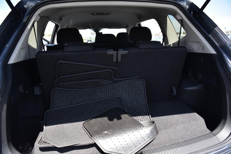 Volkswagen Tiguan Vehicle Image 24