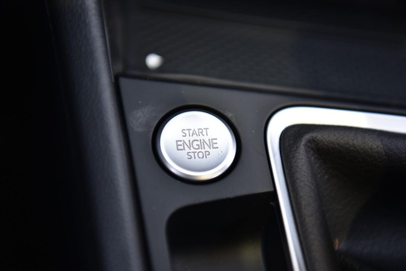 Volkswagen Jetta Vehicle Image 16