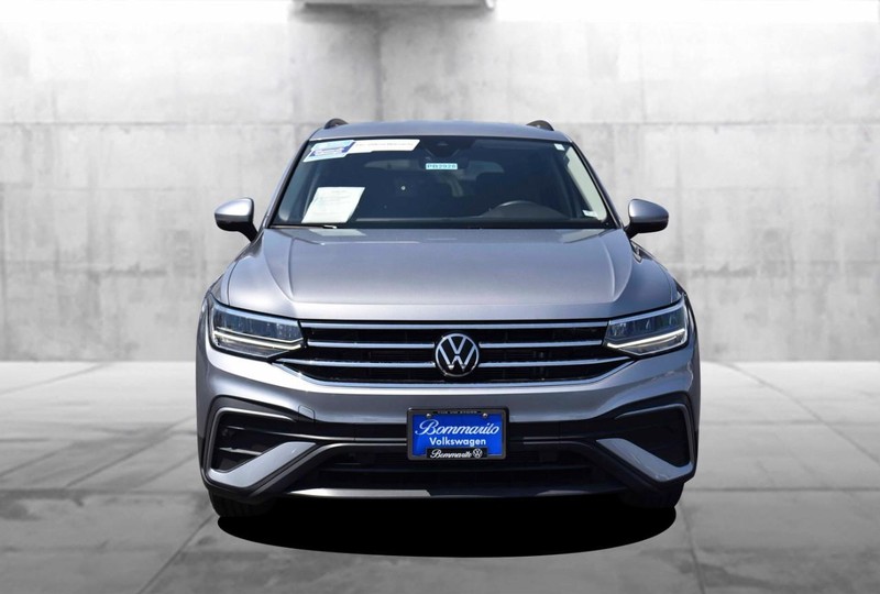 Volkswagen Tiguan Vehicle Image 04
