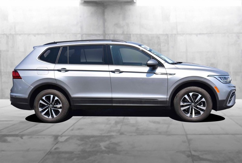 Volkswagen Tiguan Vehicle Image 05