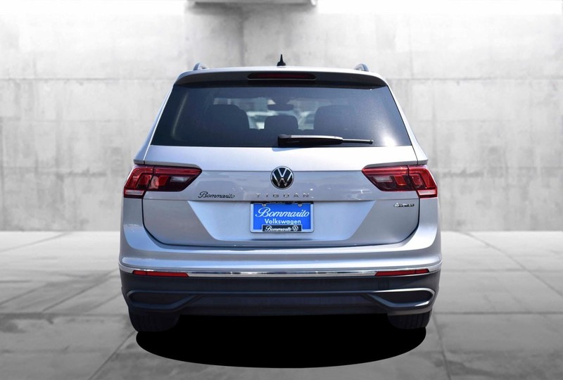 Volkswagen Tiguan Vehicle Image 06