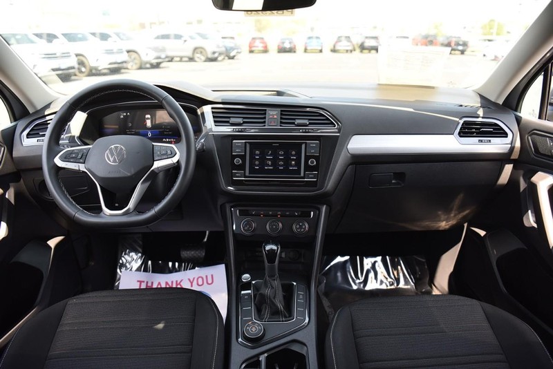 Volkswagen Tiguan Vehicle Image 07