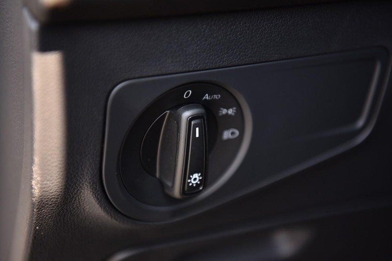Volkswagen Tiguan Vehicle Image 10