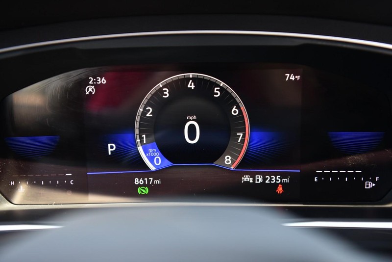 Volkswagen Tiguan Vehicle Image 11