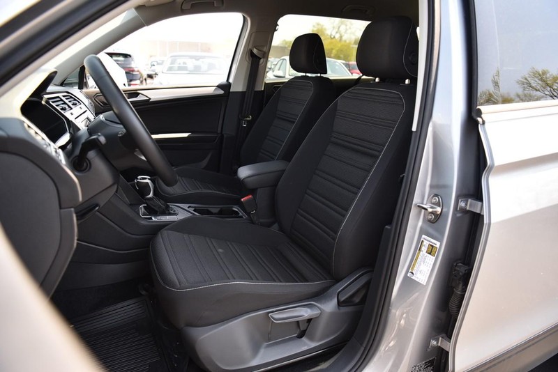 Volkswagen Tiguan Vehicle Image 19