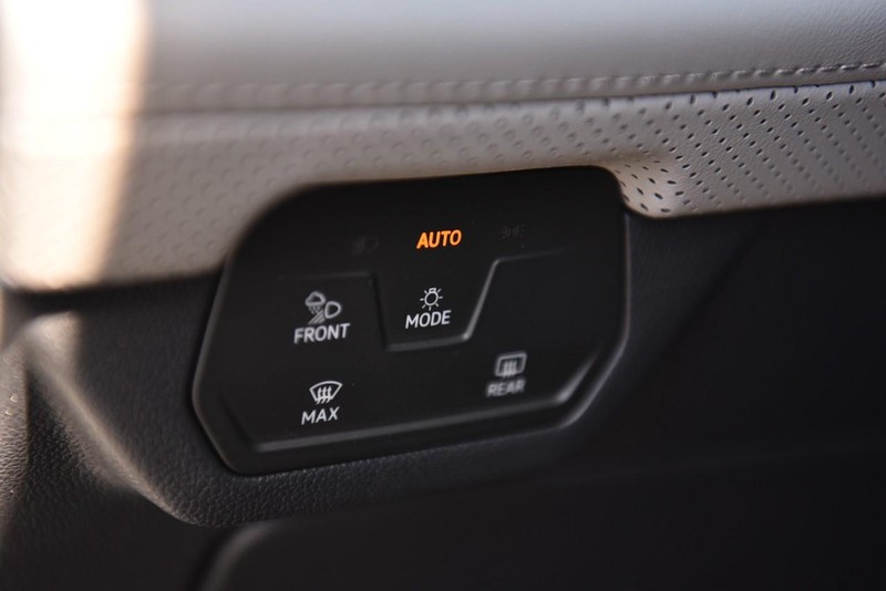 Volkswagen Atlas Vehicle Image 11
