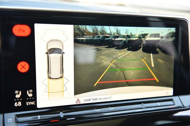 Volkswagen Atlas Vehicle Image 13
