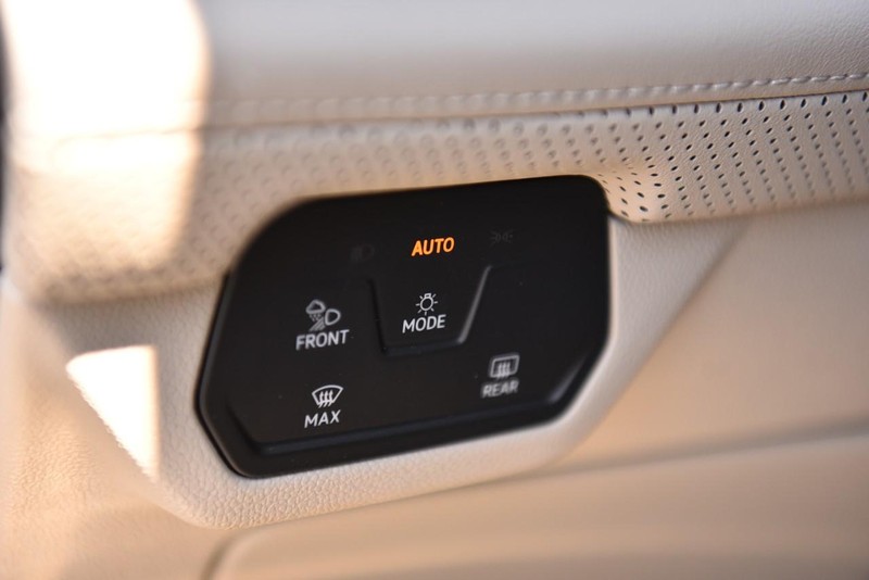 Volkswagen Atlas Vehicle Image 11