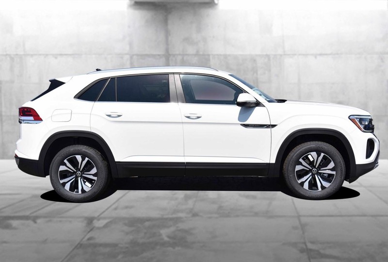 Volkswagen Atlas Cross Sport Vehicle Image 05