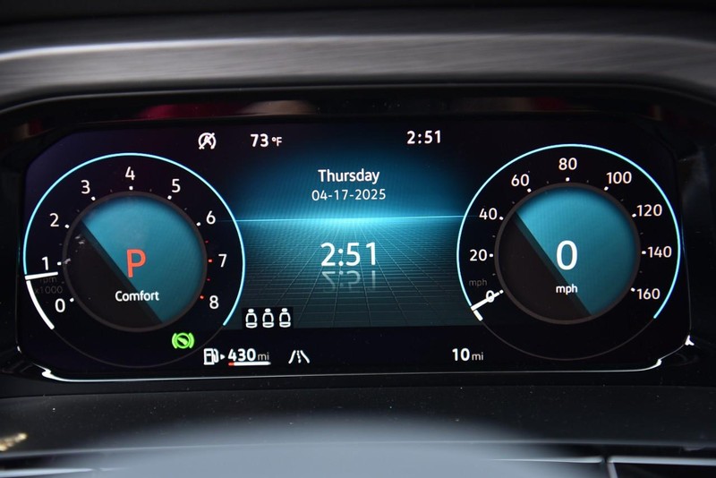 Volkswagen Atlas Cross Sport Vehicle Image 11