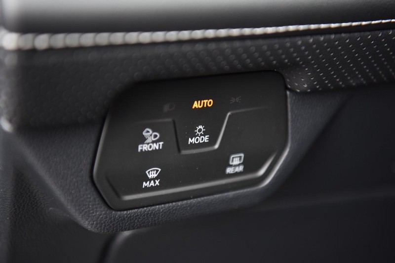 Volkswagen Atlas Vehicle Image 11
