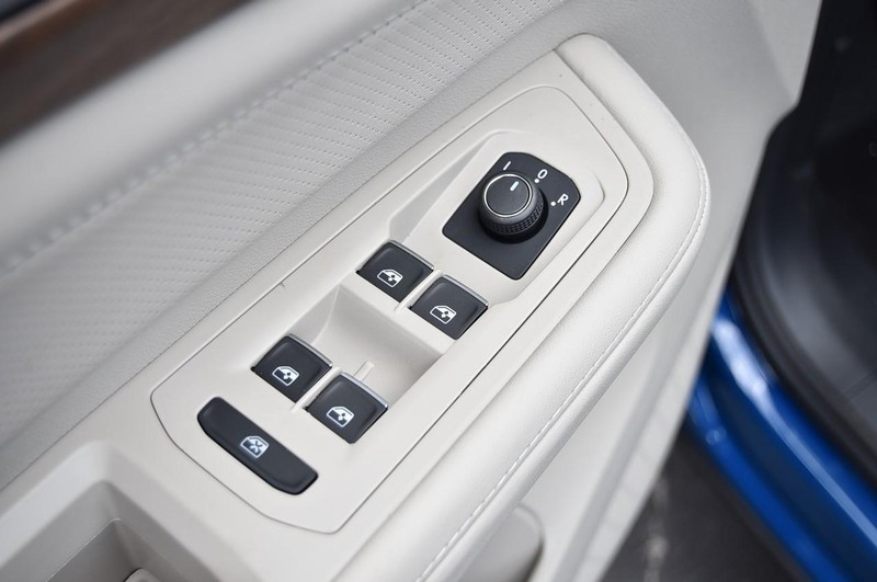Volkswagen Atlas Vehicle Image 08