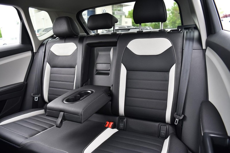 Volkswagen Taos Vehicle Image 23