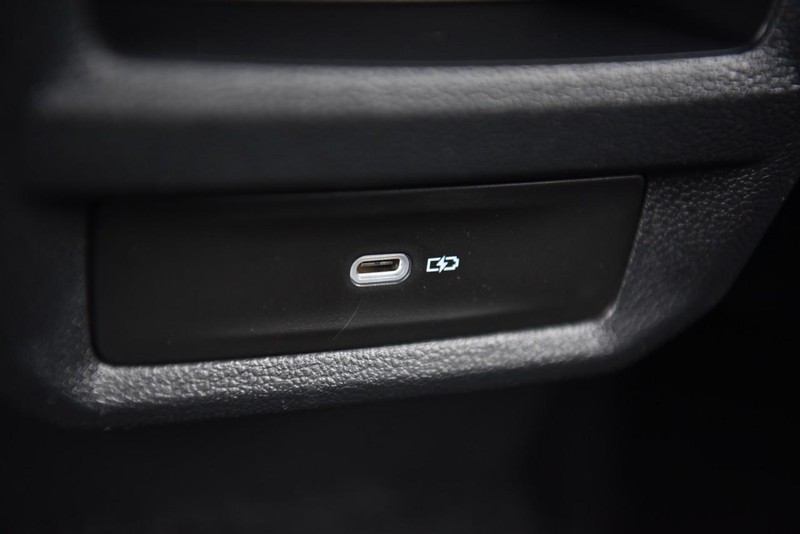 Volkswagen Taos Vehicle Image 25