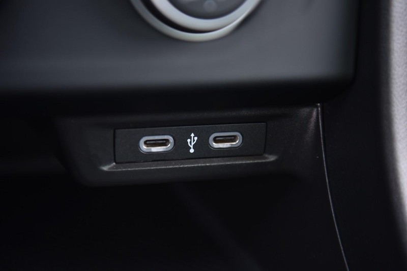 Volkswagen Jetta Vehicle Image 16