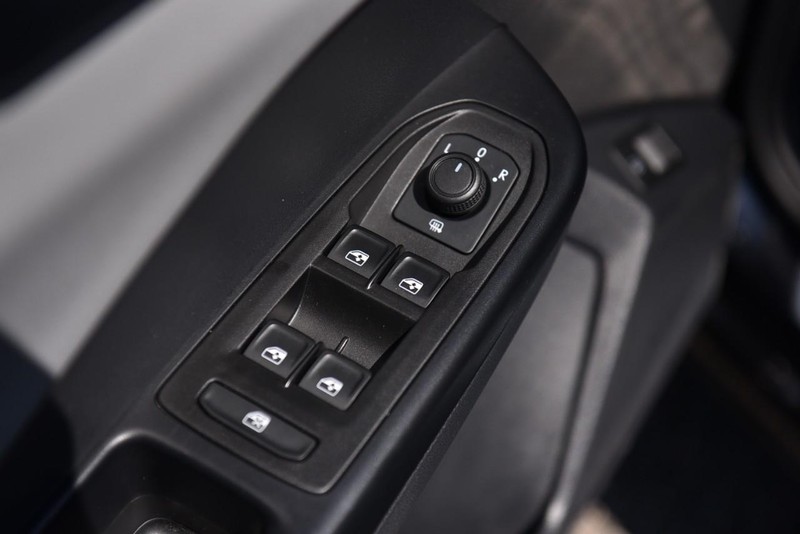 Volkswagen Taos Vehicle Image 08