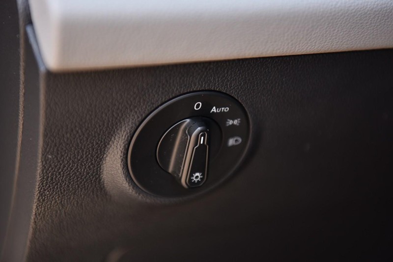 Volkswagen Taos Vehicle Image 10