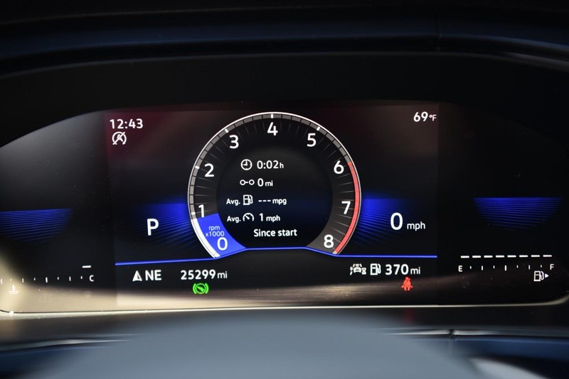 Volkswagen Taos Vehicle Image 11