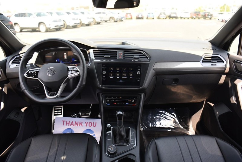 Volkswagen Tiguan Vehicle Image 07