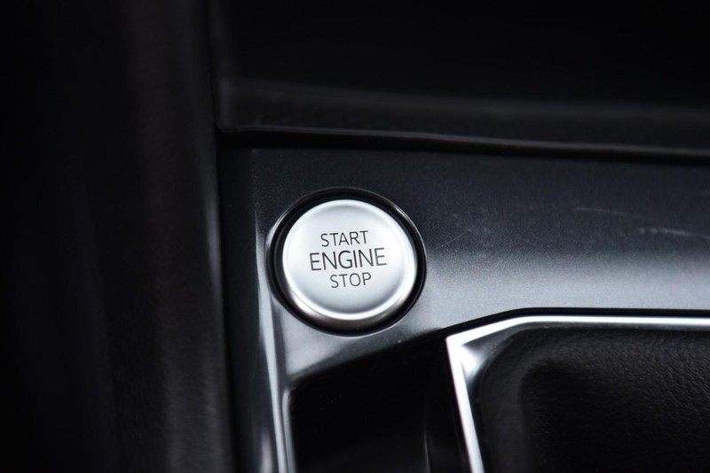 Volkswagen Tiguan Vehicle Image 17