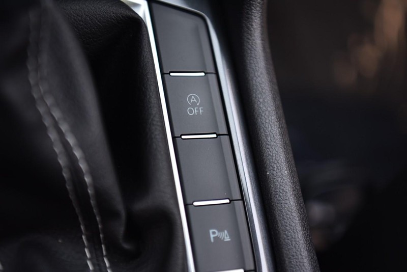 Volkswagen Tiguan Vehicle Image 19