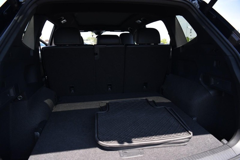 Volkswagen Tiguan Vehicle Image 27