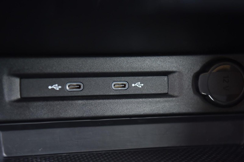 Volkswagen Taos Vehicle Image 16