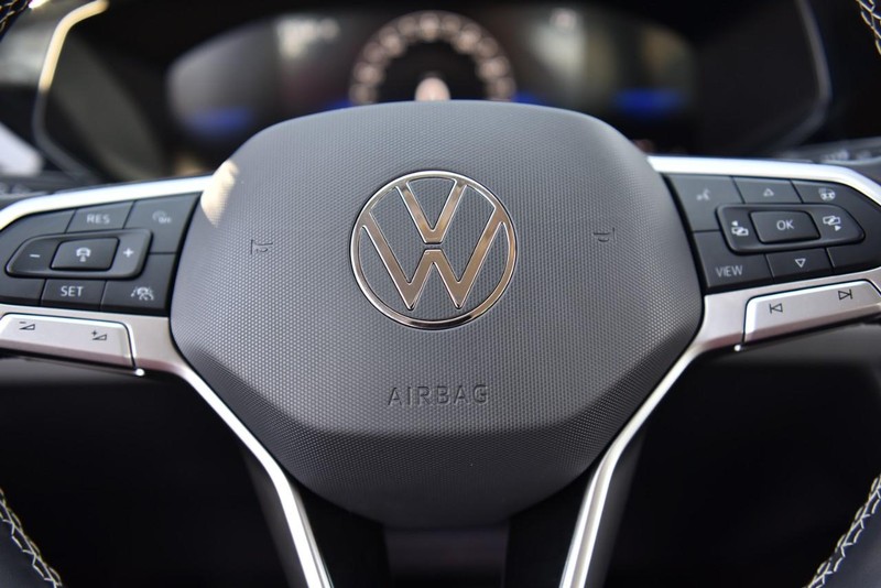 Volkswagen Taos Vehicle Image 20