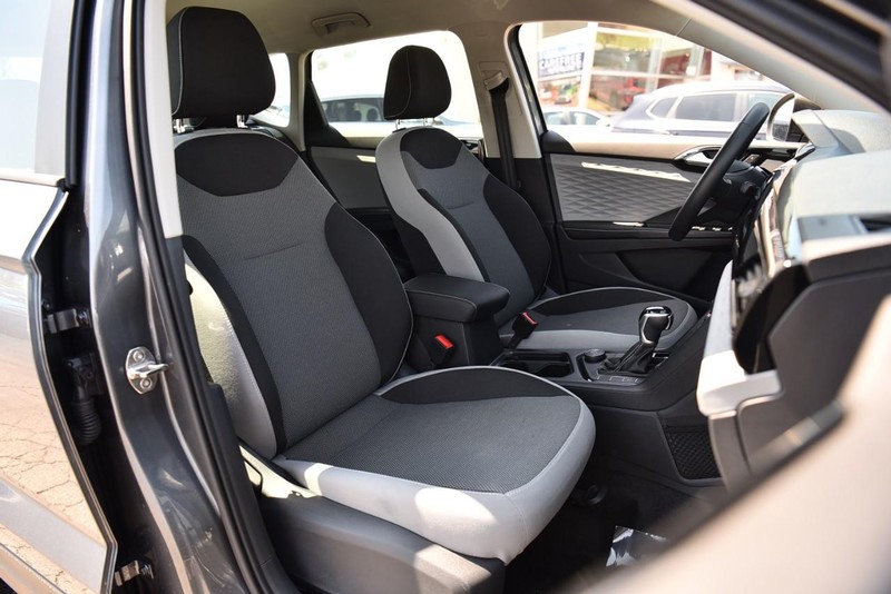 Volkswagen Taos Vehicle Image 22