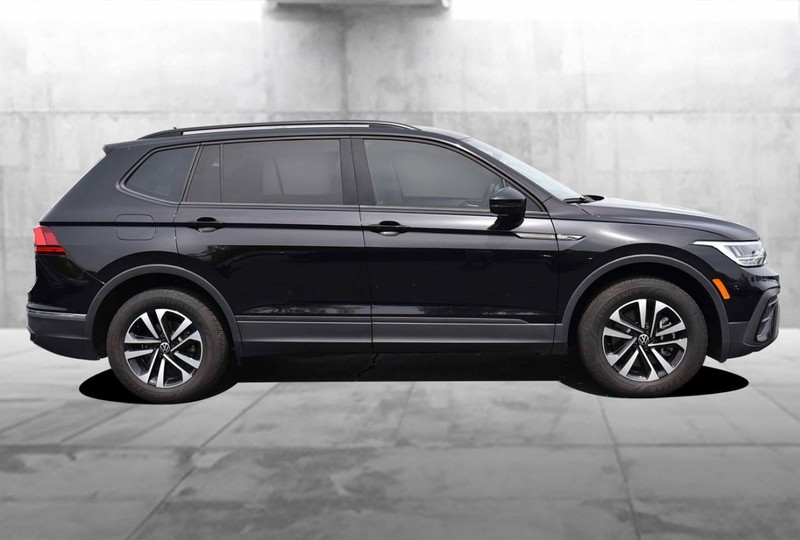 Volkswagen Tiguan Vehicle Image 05