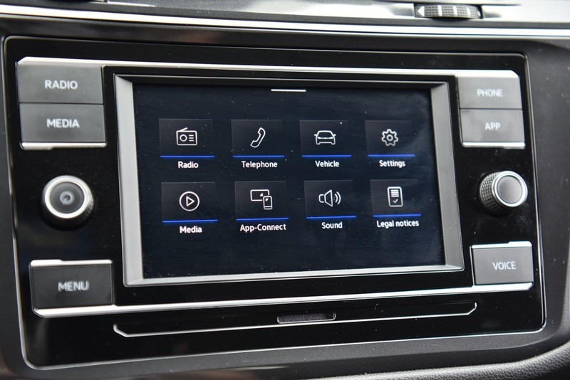 Volkswagen Tiguan Vehicle Image 13