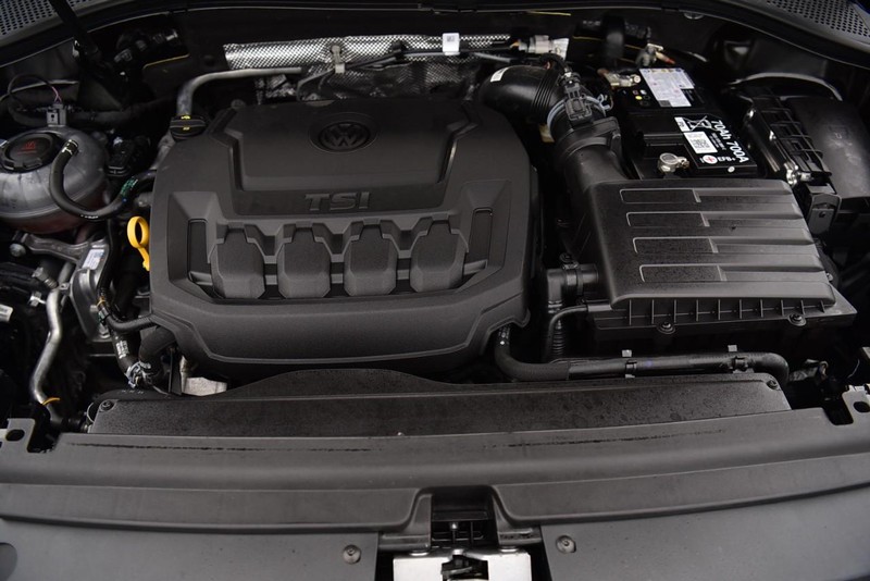 Volkswagen Tiguan Vehicle Image 25