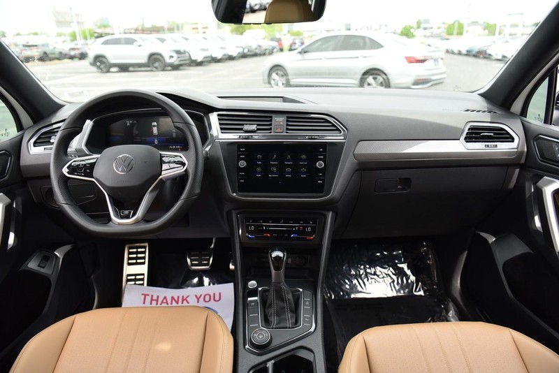 Volkswagen Tiguan Vehicle Image 07
