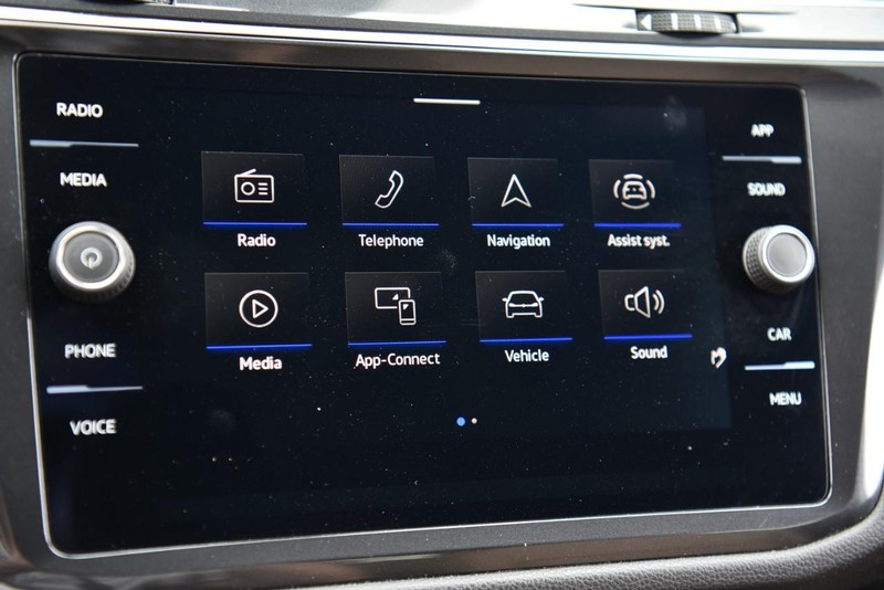 Volkswagen Tiguan Vehicle Image 14