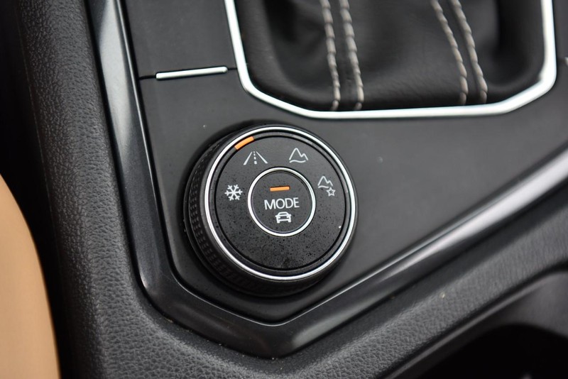 Volkswagen Tiguan Vehicle Image 18