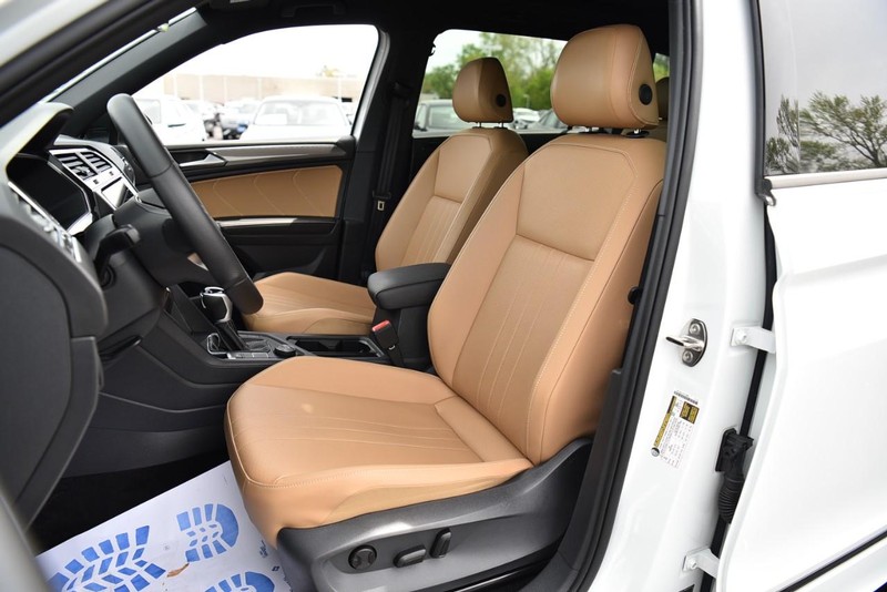 Volkswagen Tiguan Vehicle Image 21