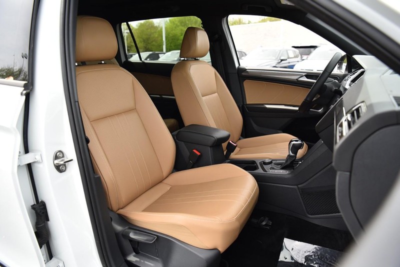 Volkswagen Tiguan Vehicle Image 22