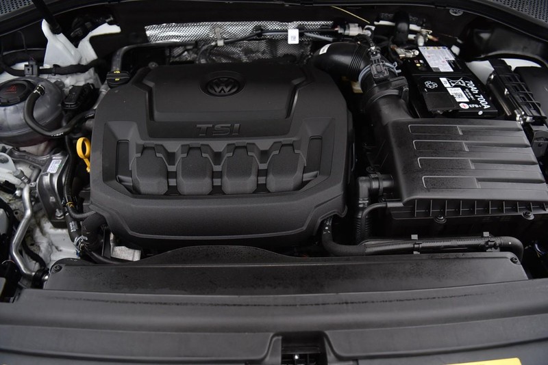 Volkswagen Tiguan Vehicle Image 29