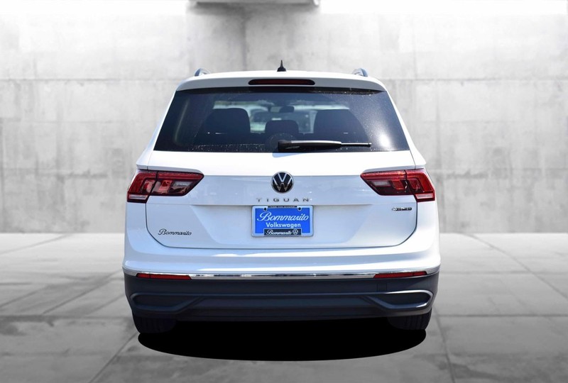 Volkswagen Tiguan Vehicle Image 06