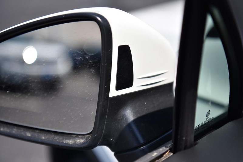 Volkswagen Tiguan Vehicle Image 09