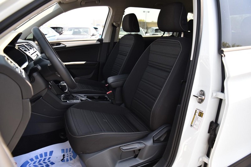 Volkswagen Tiguan Vehicle Image 20