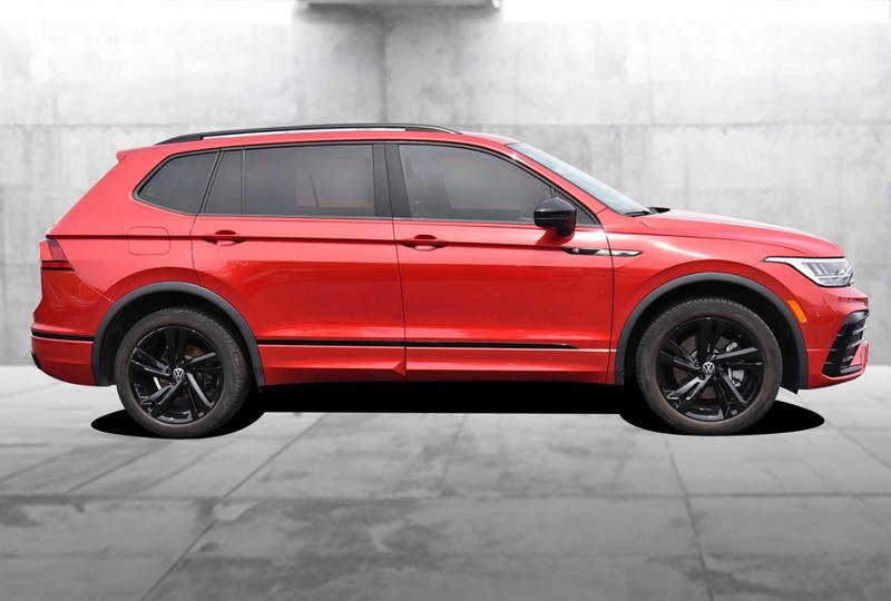 Volkswagen Tiguan Vehicle Image 05