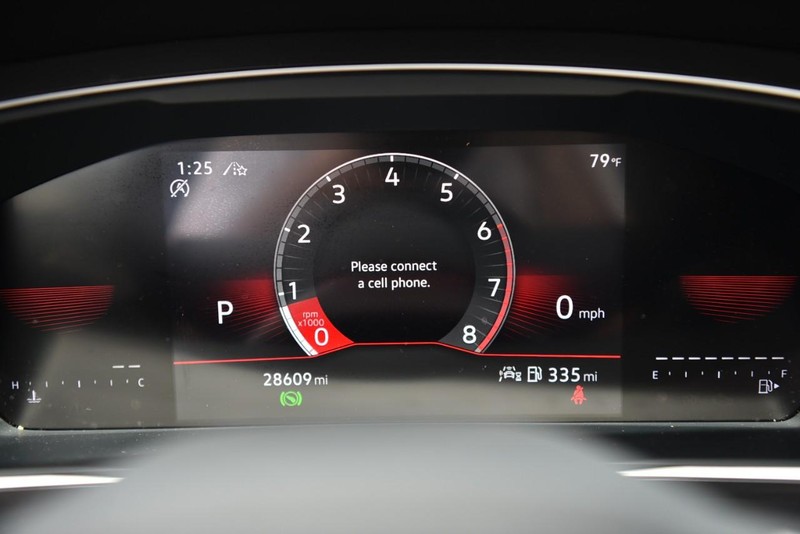 Volkswagen Tiguan Vehicle Image 12