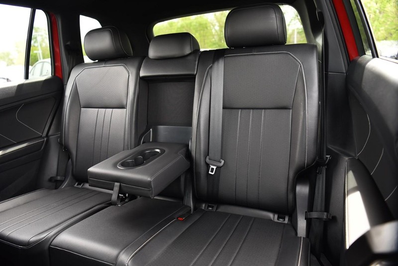 Volkswagen Tiguan Vehicle Image 24