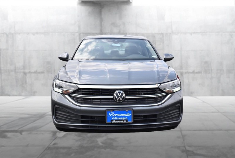 Volkswagen Jetta Vehicle Image 04