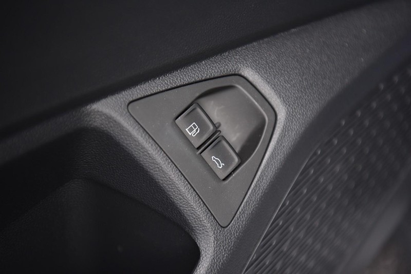 Volkswagen Jetta Vehicle Image 10