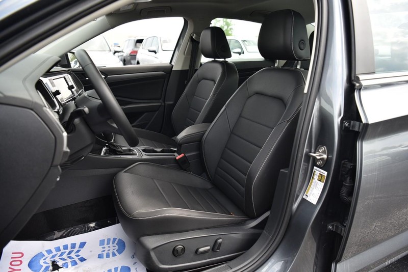 Volkswagen Jetta Vehicle Image 21