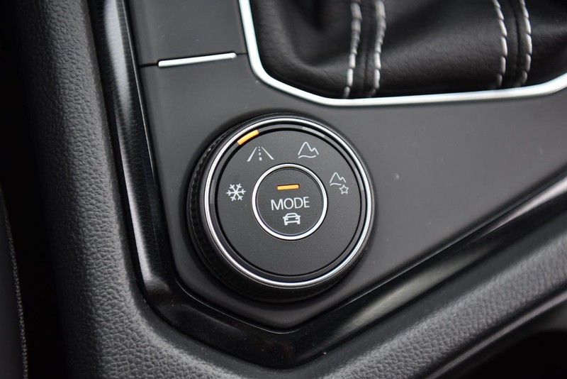 Volkswagen Taos Vehicle Image 17